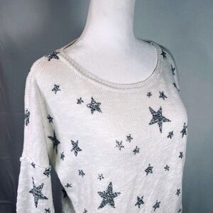 Hollister Women's XS White Star Print Knit Sweater